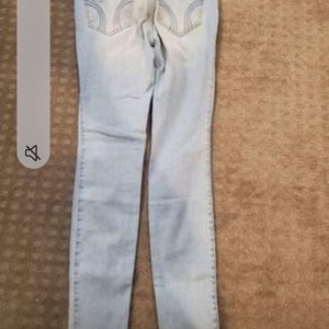 Hollister jeans